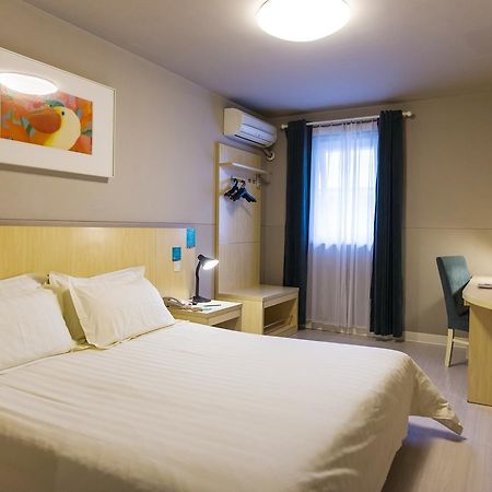 Jinjiang Inn Guangzhou Sanyuanli Avenue Heyi Street Екстериор снимка